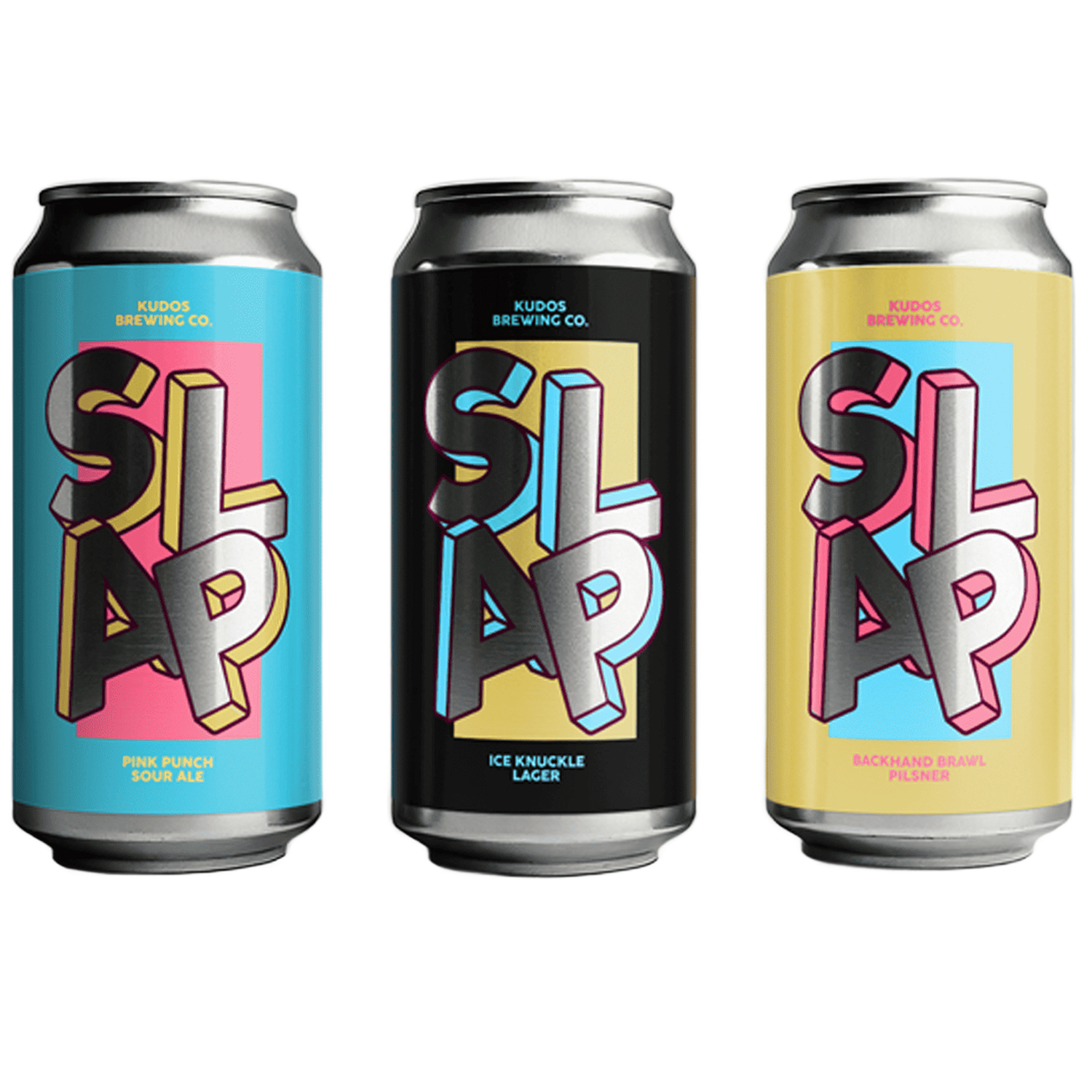 Trzy puszki piwa SLAP od Kudos Brewing Co. z personalizowanymi etykietami i wyrazistymi literami w metalicznym srebrnym wykończeniu