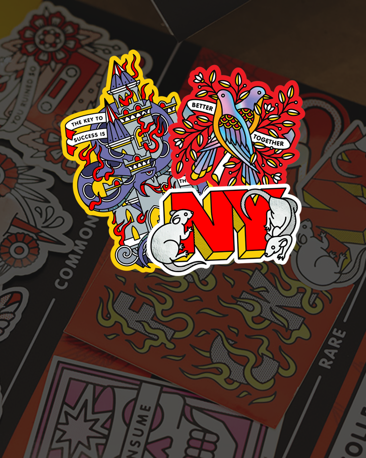 Kolorowe Die-Cut Stickers z abstrakcyjnymi wzorami: wąż otaczający zamek, ptaki z "Better Together" i białe szczury z literą "NY."